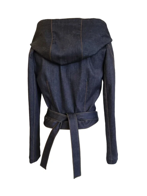 Akinora jeans jakna s kapuco zadaj kratek kroj pas detajl